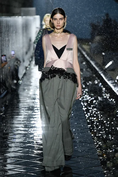 Look 39